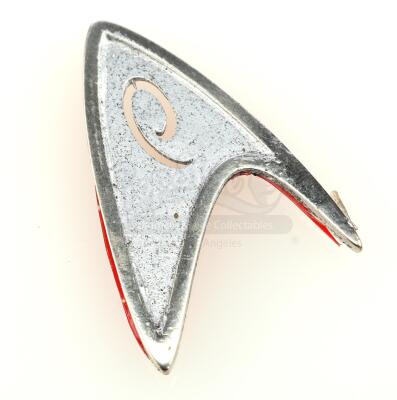 Lot # 61: STAR TREK INTO DARKNESS (2013) - Operations Division Insignia Pin