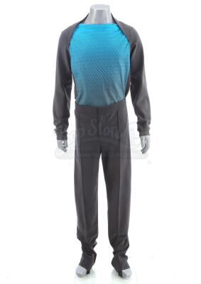 Lot # 211: STAR TREK INTO DARKNESS (2013) - USS Vengeance Crew Member Uniform