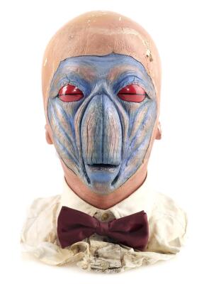 Lot #439 - LAST STARFIGHTER, THE (1984) - Centauri (Robert Preston) Mask