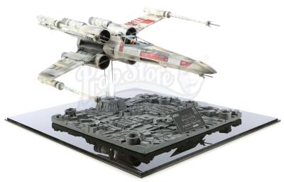 Lot #690 - STAR WARS: A NEW HOPE (1977) - ICONS X-Wing Fighter Replica Model