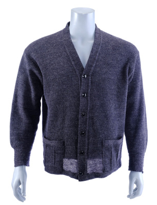 Lot #523 - THE CURIOUS CASE OF BENJAMIN BUTTON (2008) - Benjamin Button's (Brad Pitt) Sweater